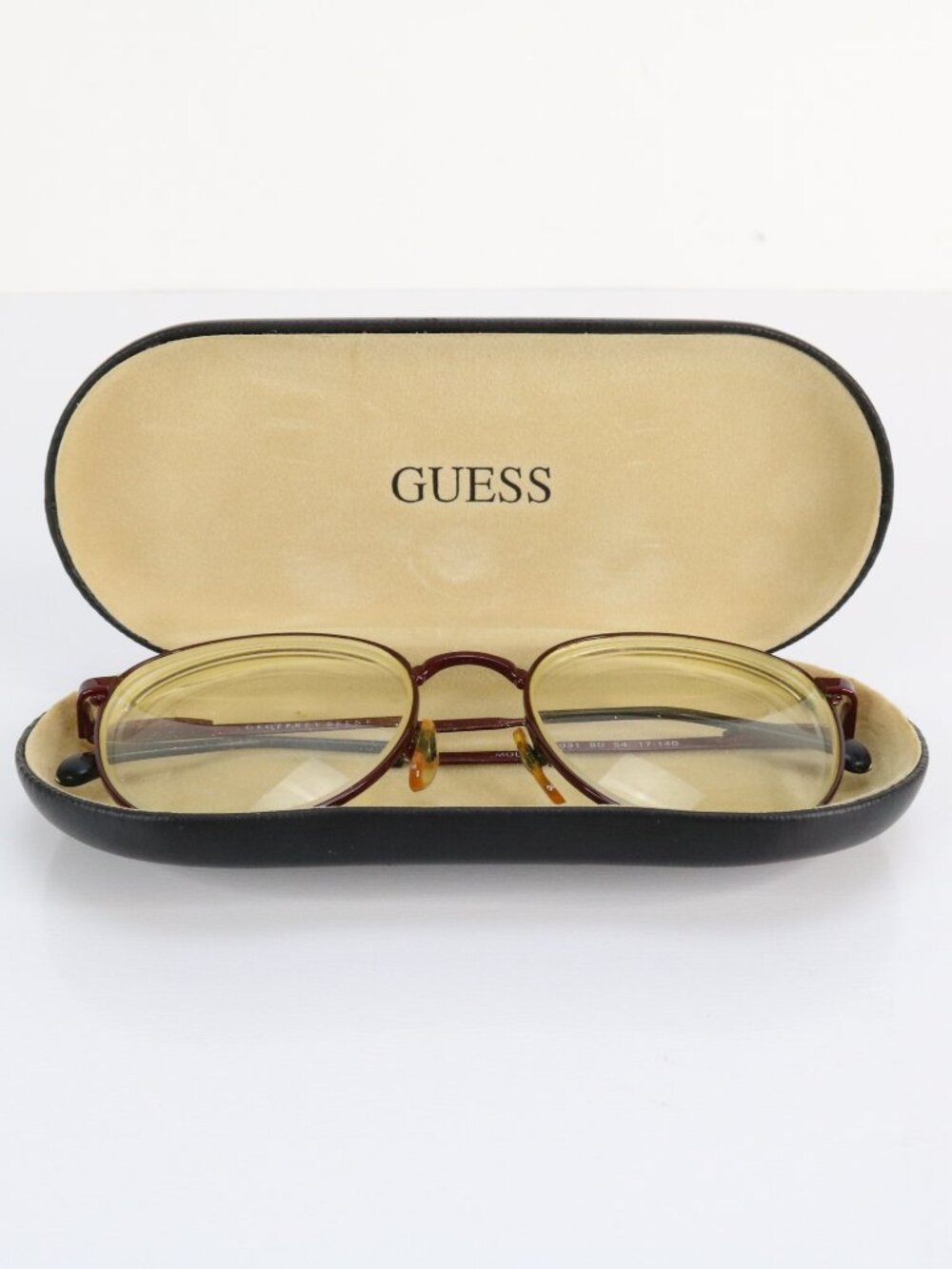 Geoffrey Beene Prescription Glasses w/ GUESS Case * Pre-Owned